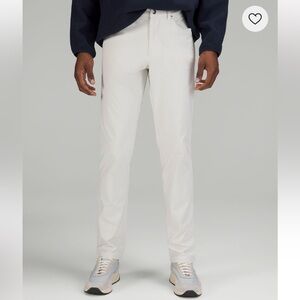 Lululemon ABC Classic-Fit 5 Pocket Pant
34L Warpstreme size 38 Bone